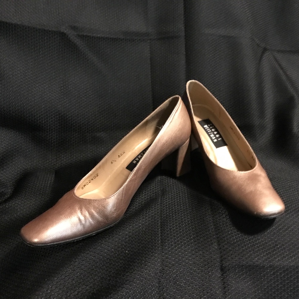 Vintage Stuart Weitzman suntan Lizette vintage low heel shoe, 6 1/2 AAA